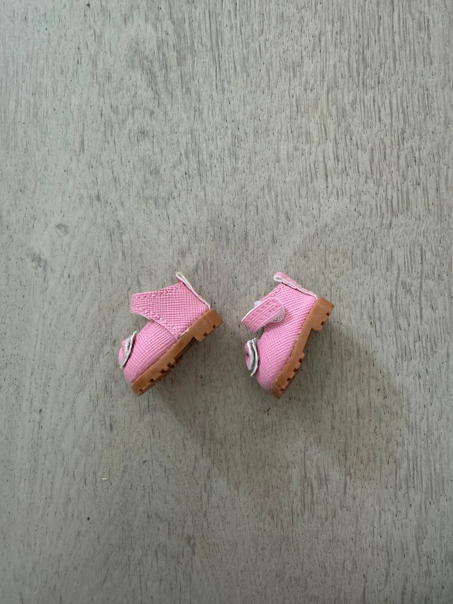 Labubu Doll Shoes / Bow Pink