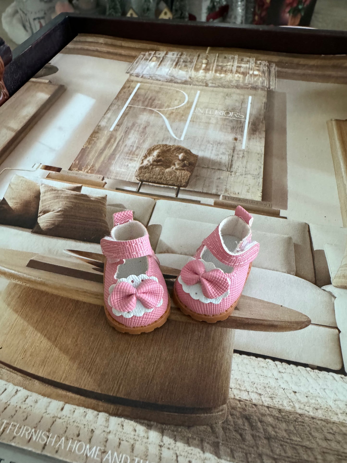 Labubu Doll Shoes / Bow Pink