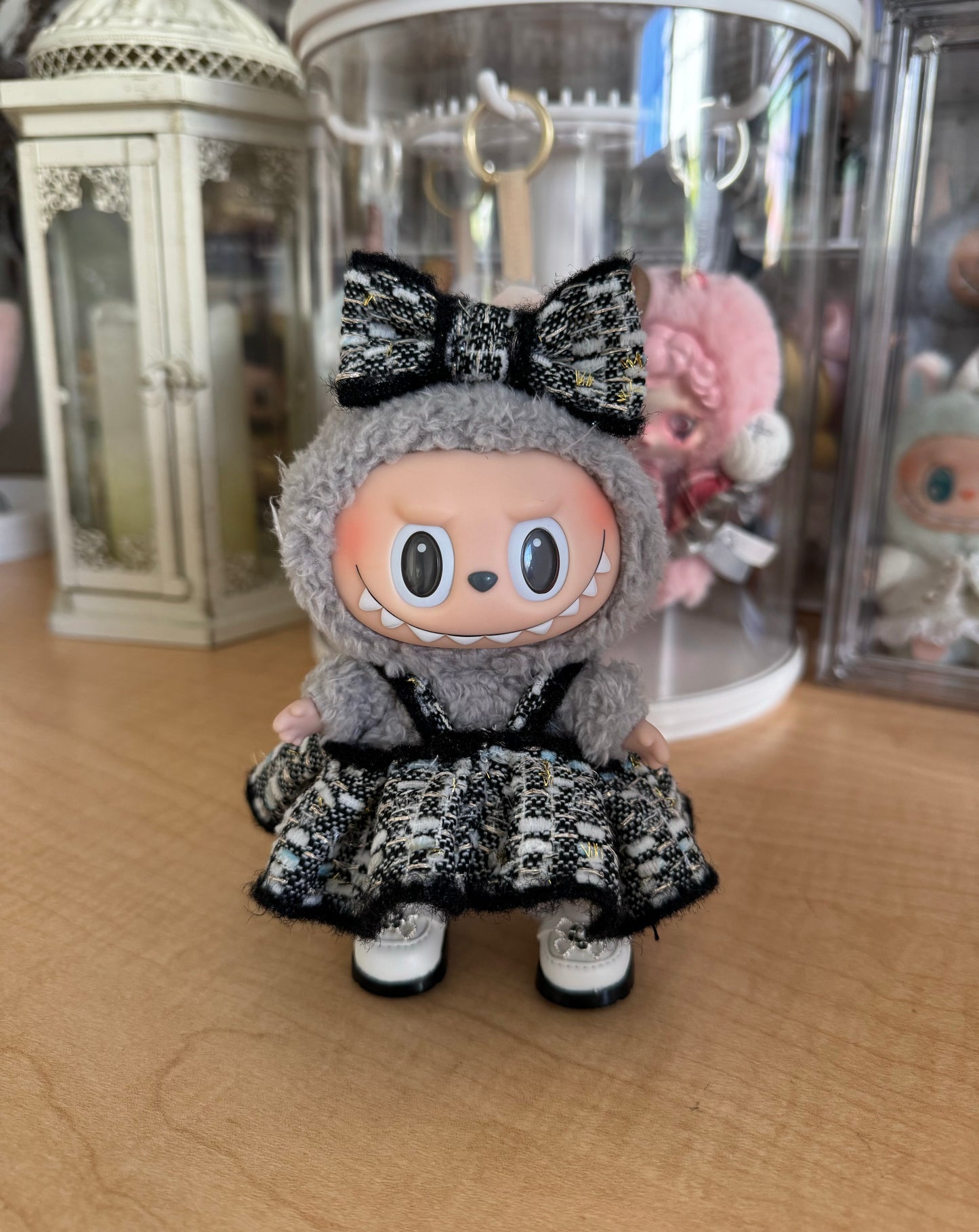 Labubu Doll Shoes / Camellia