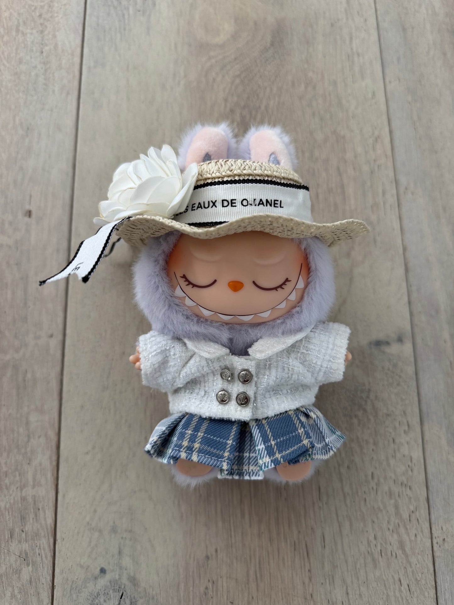 Labubu Clothes / Plaid Skirt Set
